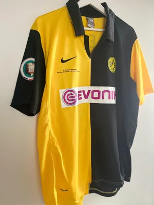 Collection The Black and Yellow Wall