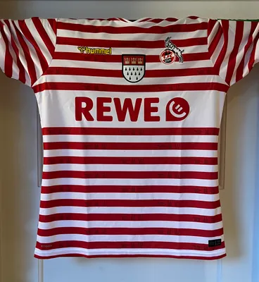 Collection Hummel 1. FC Köln Carnival Jersey 2025/26