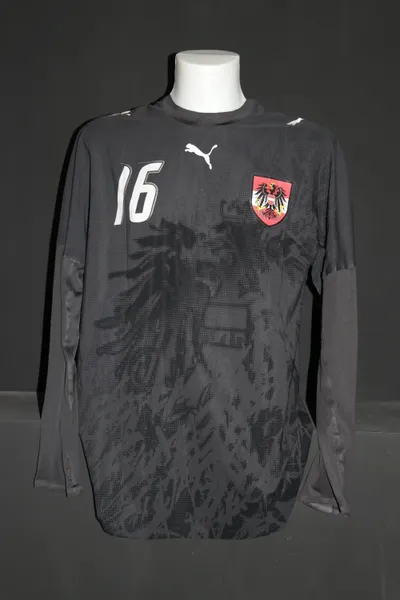 Austria 2006 Away